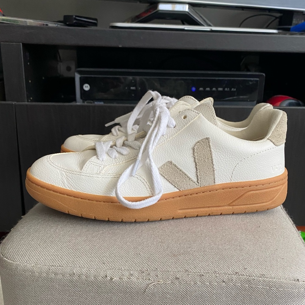 Veja V-12 Sneakers